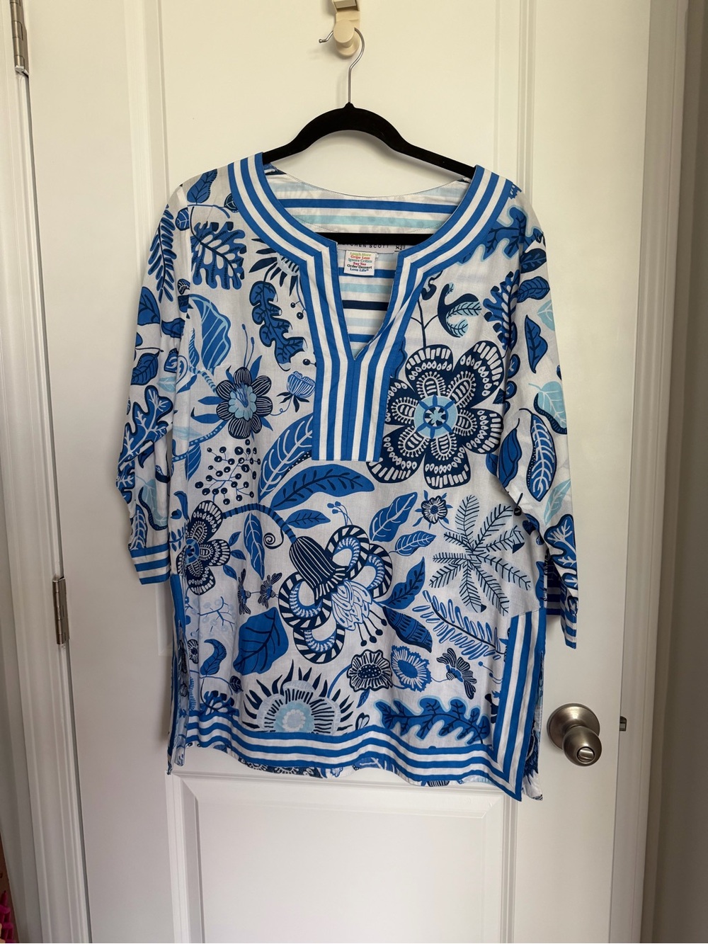 NWOT Gretchen Scott Designs Blue & White Striped V-Neck Tunic